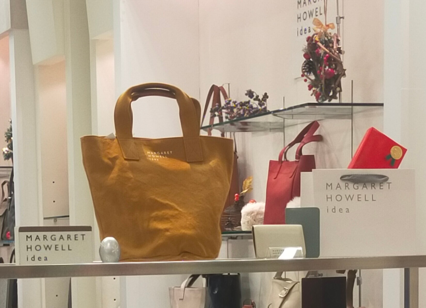 クリスマスプレゼントはお決まりですか🎁 🤔 ショップブログ 東急百貨店 さっぽろ店