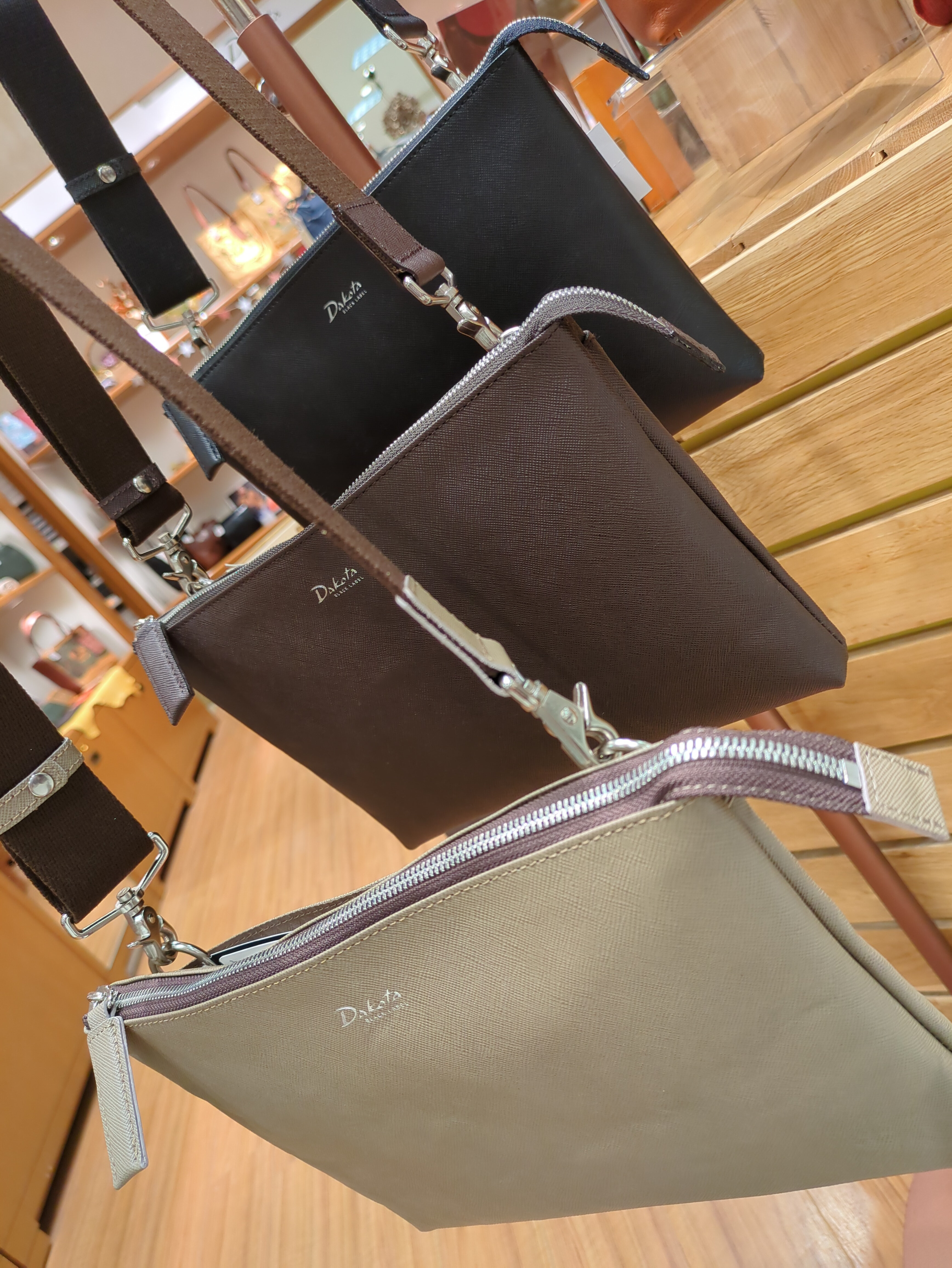 ✨New✨ 【限定品】Dakota BLACK LABELバッグ | ショップブログ | 東急百貨店 さっぽろ店