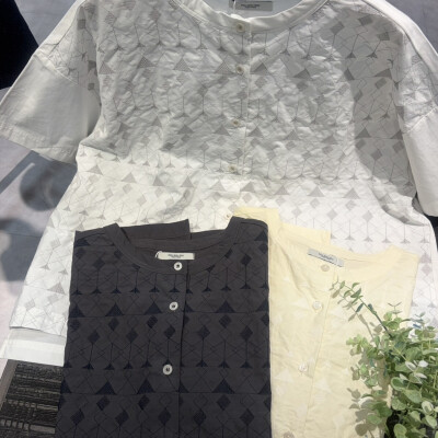 【New Arrival】幾何ボーダー刺繡半袖シャツ