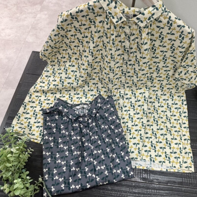 【New Arrival】すみれプリントギャザーブラウス