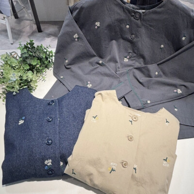 【オススメ春アウター②】フラワー刺繡クロップドジャケット