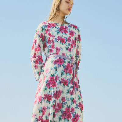 愛らしい春の花柄新作が登場しました🌺