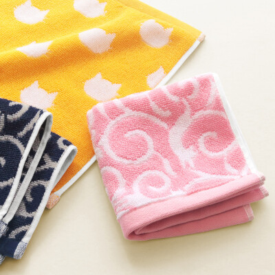 猫柄の上質なオリジナルハンカチ登場！