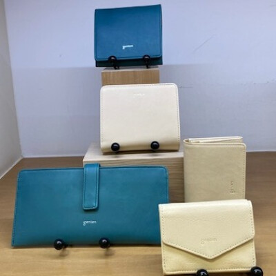 新作財布が入荷しました🎵