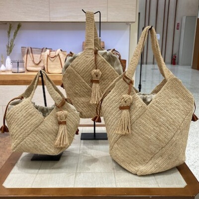 この夏に活躍間違いなし！のカゴバッグが入荷しました♫