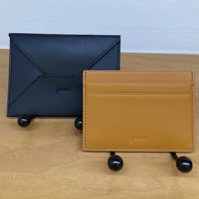 コンパクトなカードケースが入荷しました♪