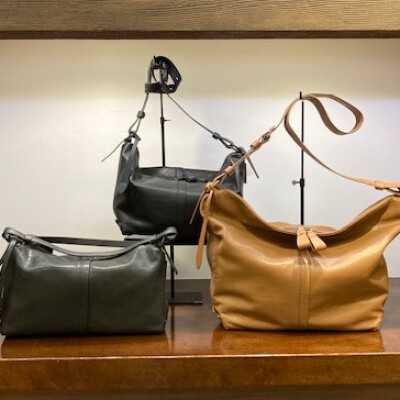 柔らかくて軽いバッグが入荷しました🎵