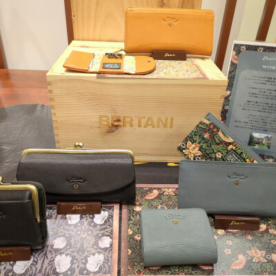 🌿🍓🐦軽量で柔らかな牛革で仕上げたイチオシ🥇お財布👛