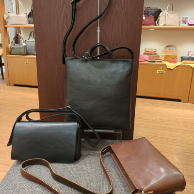 ✨✨肉厚でボリューム感溢れる国産レザー仕立てのバッグ👜✨✨