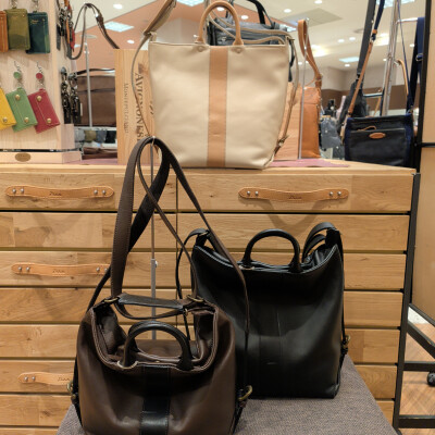 👜↔🎒　ショルダーバッグから ↔ リュックへ切り替えられる2wayバッグ