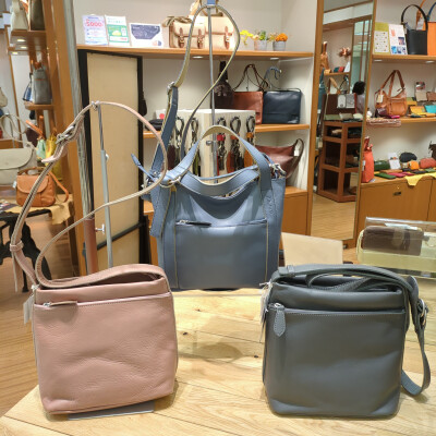 ✨New✨  急な雨☔でも安心🩷　撥水加工💦牛革バッグ👜