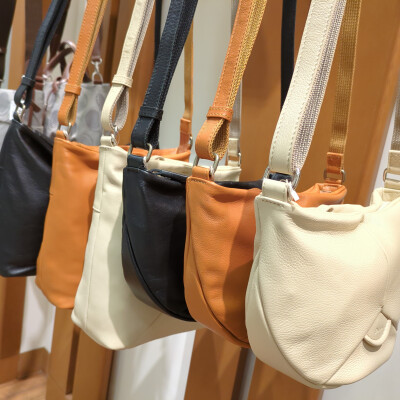 ✨New✨ソフトなタッチ感と驚き！の軽さのバッグ！