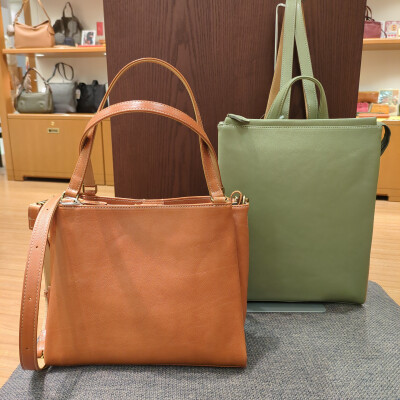 ✨New✨スクエア型フォルムとサイドデザインが上品さを演出✨✨