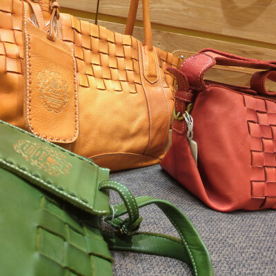 🍀メッシュの表情豊かな風合いのバッグ👜
