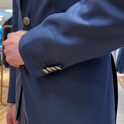 ONLYさっぽろ東急店スタッフのオーダースーツ✨