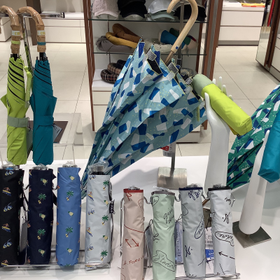 カラフルな日傘が入荷しました‼️